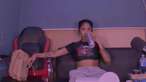 Snapshot of jamaicanbabex chatting on 6, 1, 2025 jamaicanbabex online show from 6, 1, 2025