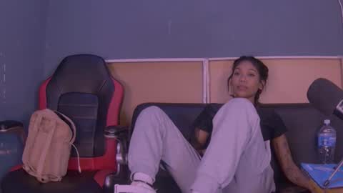 Snapshot of jamaicanbabex chatting on 6, 1, 2025 jamaicanbabex online show from 6, 1, 2025