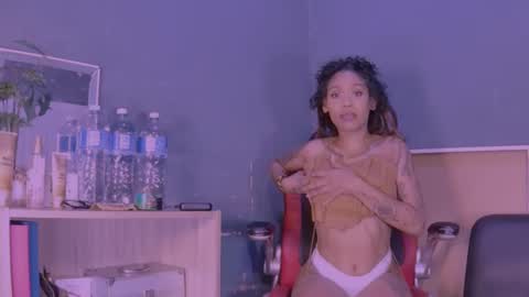 Snapshot of jamaicanbabex chatting on 4, 2, 2025 jamaicanbabex online show from 4, 2, 2025