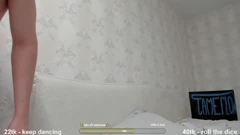 Snapshot of jame_flow chatting on 6, 2, 2025 Hey there Im Jame online show from 6, 2, 2025