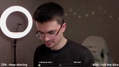 Snapshot of jame_flow chatting on 1, 3, 2025 Hey there Im Jame online show from 1, 3, 2025