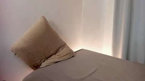 Hey there Im Jame online show from 23, 4, 2026