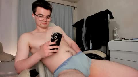 Snapshot of jame_flow chatting on 8, 5, 2026 Hey there Im Jame online show from 8, 5, 2026