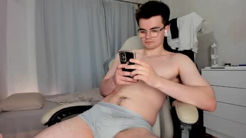 Snapshot of jame_flow chatting on 11, 5, 2026 Hey there Im Jame online show from 11, 5, 2026