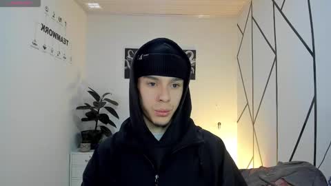 james_adamss_ online show from 3, 12, 2025