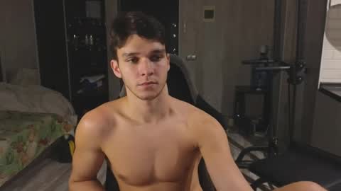 Snapshot of james_friends chatting on 21, 4, 2026 James online show from 21, 4, 2026