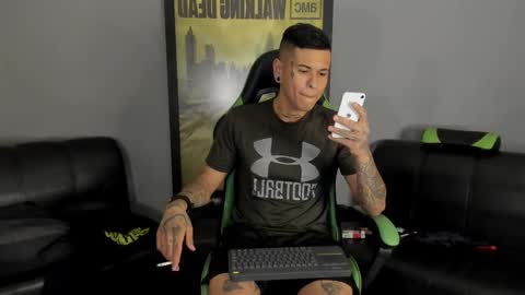 Snapshot of jamesinked_ chatting on 21, 12, 2024 Jamesinked  online show from 21, 12, 2024