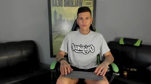 Snapshot of jamesinked_ chatting on 28, 12, 2024 Jamesinked  online show from 28, 12, 2024