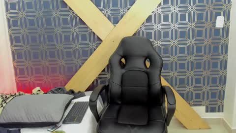 Snapshot of jamesinked_ chatting on 2, 1, 2025 Jamesinked  online show from 2, 1, 2025