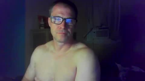 Snapshot of jamesjewels chatting on 9, 8, 2026 jamesjewels online show from 9, 8, 2026