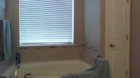 Snapshot of jamesmckendree chatting on 28, 12, 2024 jamesmckendree online show from 28, 12, 2024