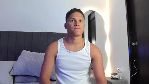 Snapshot of jamesowenn chatting on 21, 5, 2026 James Owenn online show from 21, 5, 2026
