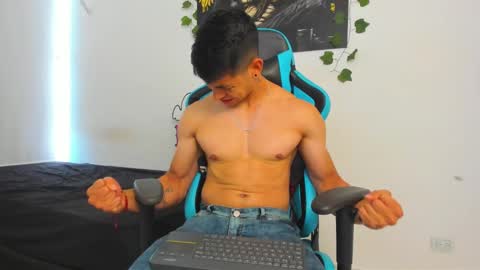 Jamess hott online show from 27, 1, 2025