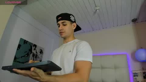 Snapshot of jamexxx1 chatting on 17, 7, 2026 --- James --- online show from 17, 7, 2026
