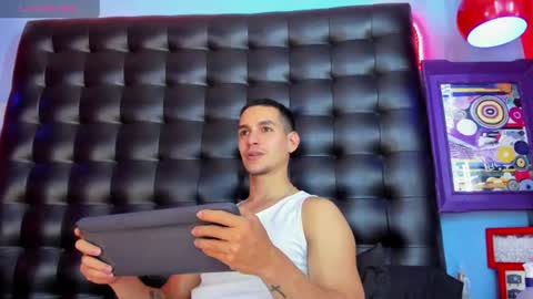 Snapshot of jamexxx1 chatting on 28, 7, 2026 --- James --- online show from 28, 7, 2026