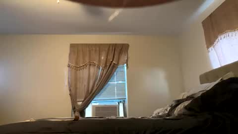 jamielove1975 online show from 25, 4, 2026