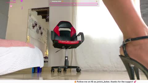 Snapshot of janick_baker chatting on 23, 5, 2026 janick_baker online show from 23, 5, 2026