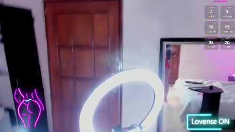 Snapshot of janna_foxx chatting on 10, 6, 2026 Janna online show from 10, 6, 2026