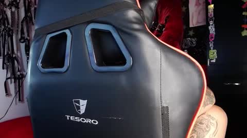 Snapshot of janna_ink chatting on 24, 12, 2024      online show from 24, 12, 2024