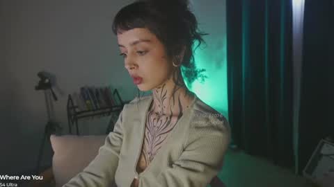   jmaybe e online show from 23, 6, 2026
