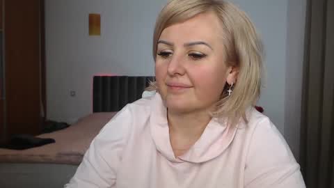 jaqueline88 online show from 6, 3, 2025