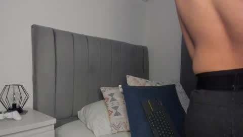 Snapshot of jarethh_ chatting on 20, 5, 2026 JARETHH online show from 20, 5, 2026