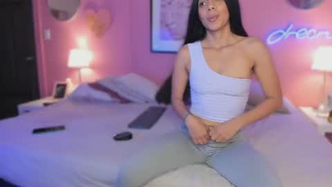 Snapshot of jasmiinn_ chatting on 24, 6, 2026 Jasmin online show from 24, 6, 2026