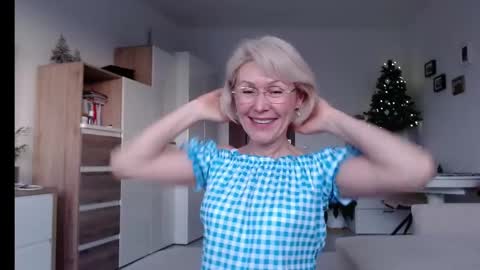 Jasmin room for people 40 online show from 22, 12, 2024