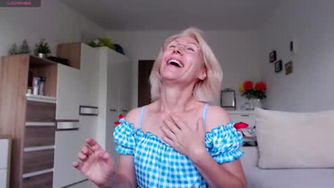 Jasmin room for people 40 online show from 16, 9, 2025