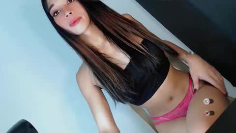 Snapshot of jasmine_on_live chatting on 28, 4, 2026 CUTE JANNA online show from 28, 4, 2026