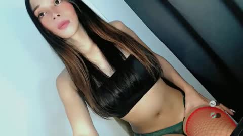 Snapshot of jasmine_on_live chatting on 5, 6, 2026 CUTE JANNA online show from 5, 6, 2026
