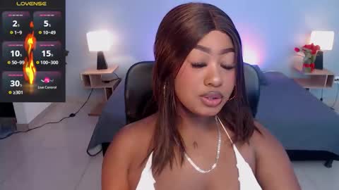 Instagram jasminecampbell1  online show from 7, 11, 2025