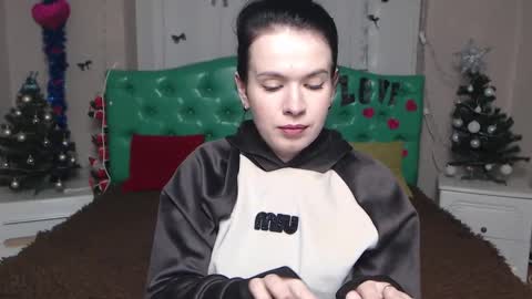 JasmineKouch online show from 14, 1, 2026