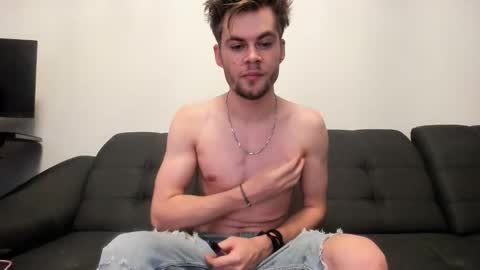 Snapshot of jason_marz chatting on 4, 12, 2025 JasoN online show from 4, 12, 2025