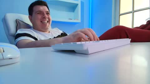 Snapshot of jasonjacks8 chatting on 7, 4, 2026 JasonJacks online show from 7, 4, 2026