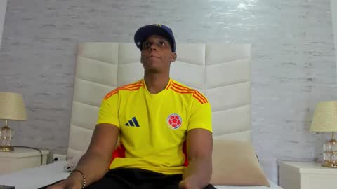 jax black online show from 18, 11, 2025