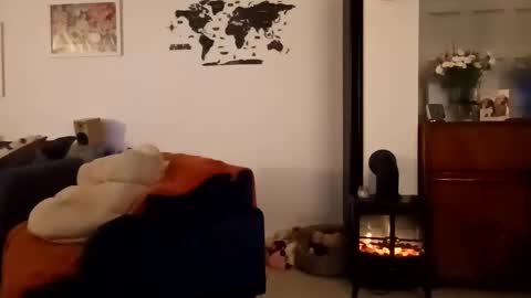 jaycat73 online show from 20, 2, 2025