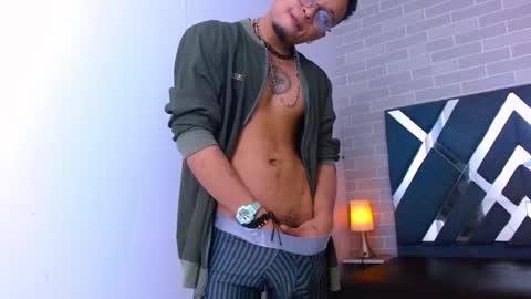 Snapshot of jayden_morris chatting on 4, 2, 2026 Jayden Morris online show from 4, 2, 2026