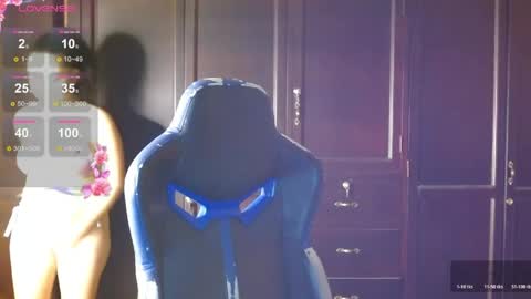      online show from 5, 4, 2026