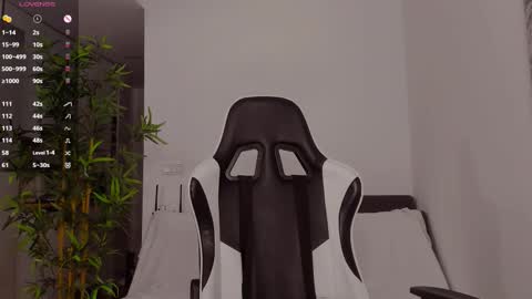 Jay online show from 2, 12, 2025