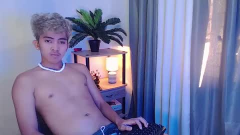 Snapshot of jaysee_hugecox chatting on 26, 4, 2026 jaysee_hugecox online show from 26, 4, 2026
