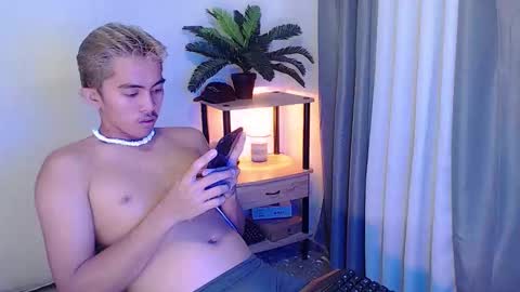 Snapshot of jaysee_hugecox chatting on 5, 5, 2026 jaysee_hugecox online show from 5, 5, 2026
