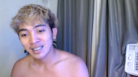 Snapshot of jaysee_hugecox chatting on 31, 5, 2026 jaysee_hugecox online show from 31, 5, 2026