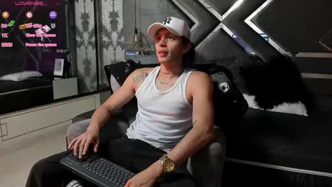 Snapshot of jaytaylorr chatting on 28, 4, 2026 Jay Taylor online show from 28, 4, 2026