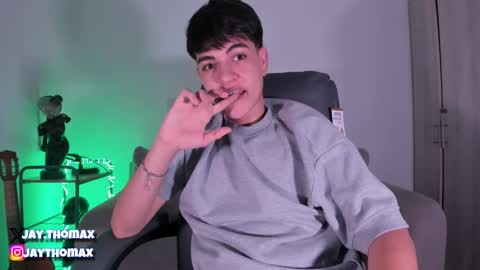 jaythomax online show from 31, 1, 2025