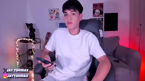 jaythomax online show from 19, 2, 2025