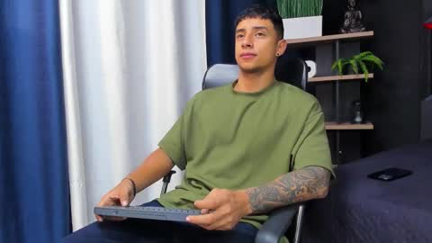 jaze_bradley online show from 2, 12, 2025