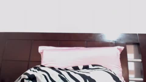 Snapshot of jazmin_miler chatting on 8, 5, 2026 Luna Sofa online show from 8, 5, 2026