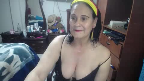 Snapshot of jazmin_rios chatting on 1, 5, 2026 jazmim online show from 1, 5, 2026