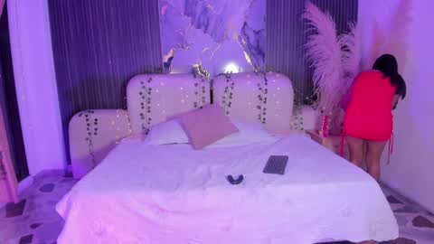 Jazminrusso  online show from 6, 4, 2026